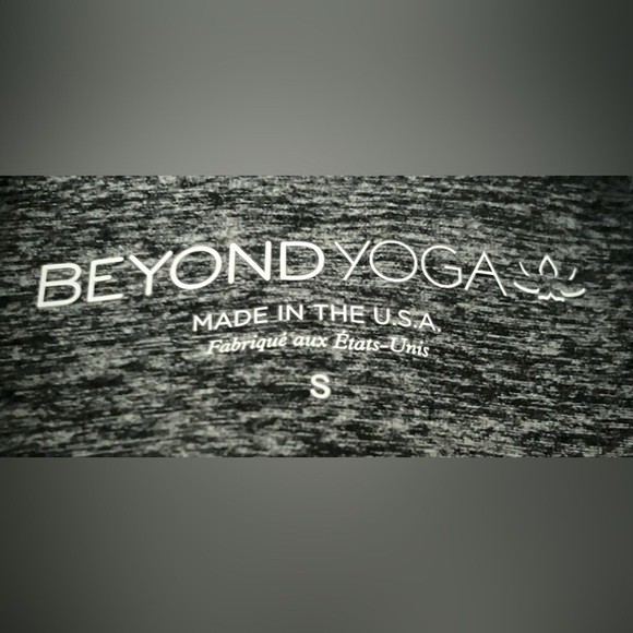 Beyond Yoga 7/8 Length space dye leggings high rise in grey color Size S  NWT - Picture 10 of 10